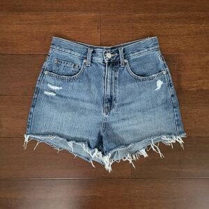 Uniqlo High Rise Distressed Cut-Off Raw Hem Denim Shorts Womens Size 25 Med Wash